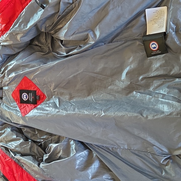 Canada Goose | Red Abbott Hoody - Picture 6 of 15